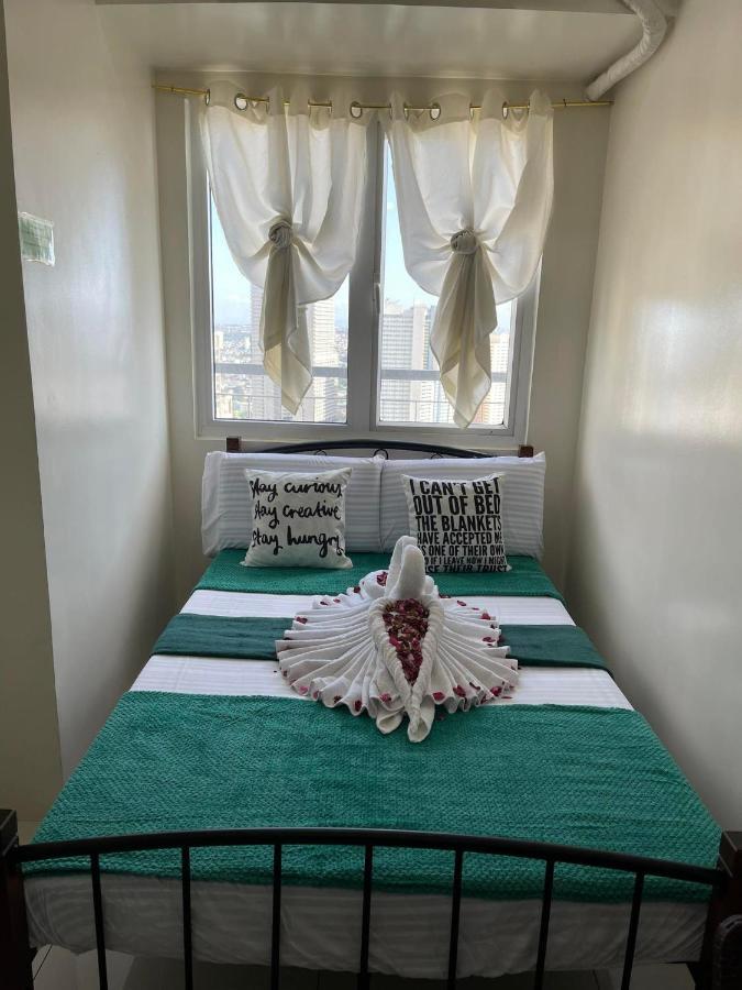 Stays At Green Residences 1 Studio Room Couples Bed With Complimentary Breakfast For 2 Manila Exterior foto