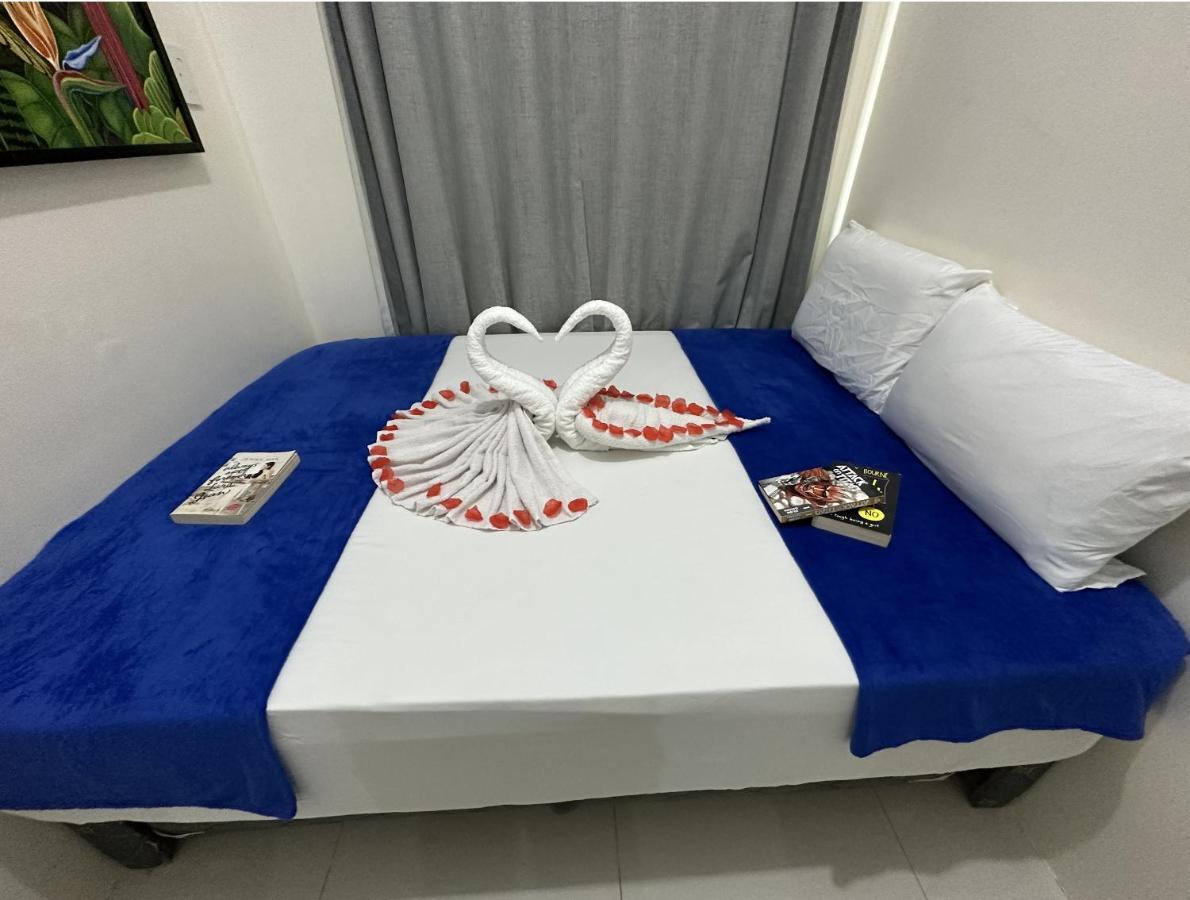 Stays At Green Residences 1 Studio Room Couples Bed With Complimentary Breakfast For 2 Manila Exterior foto