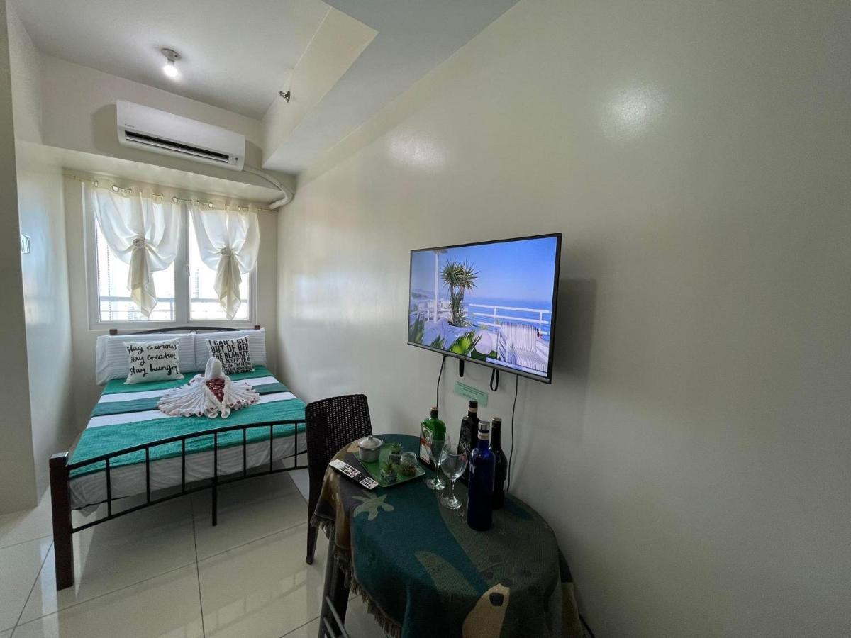 Stays At Green Residences 1 Studio Room Couples Bed With Complimentary Breakfast For 2 Manila Exterior foto