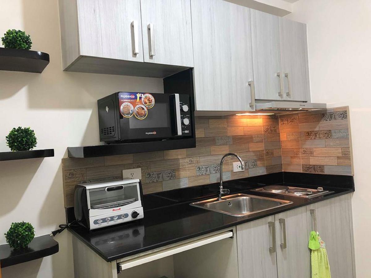 Stays At Green Residences 1 Studio Room Couples Bed With Complimentary Breakfast For 2 Manila Exterior foto