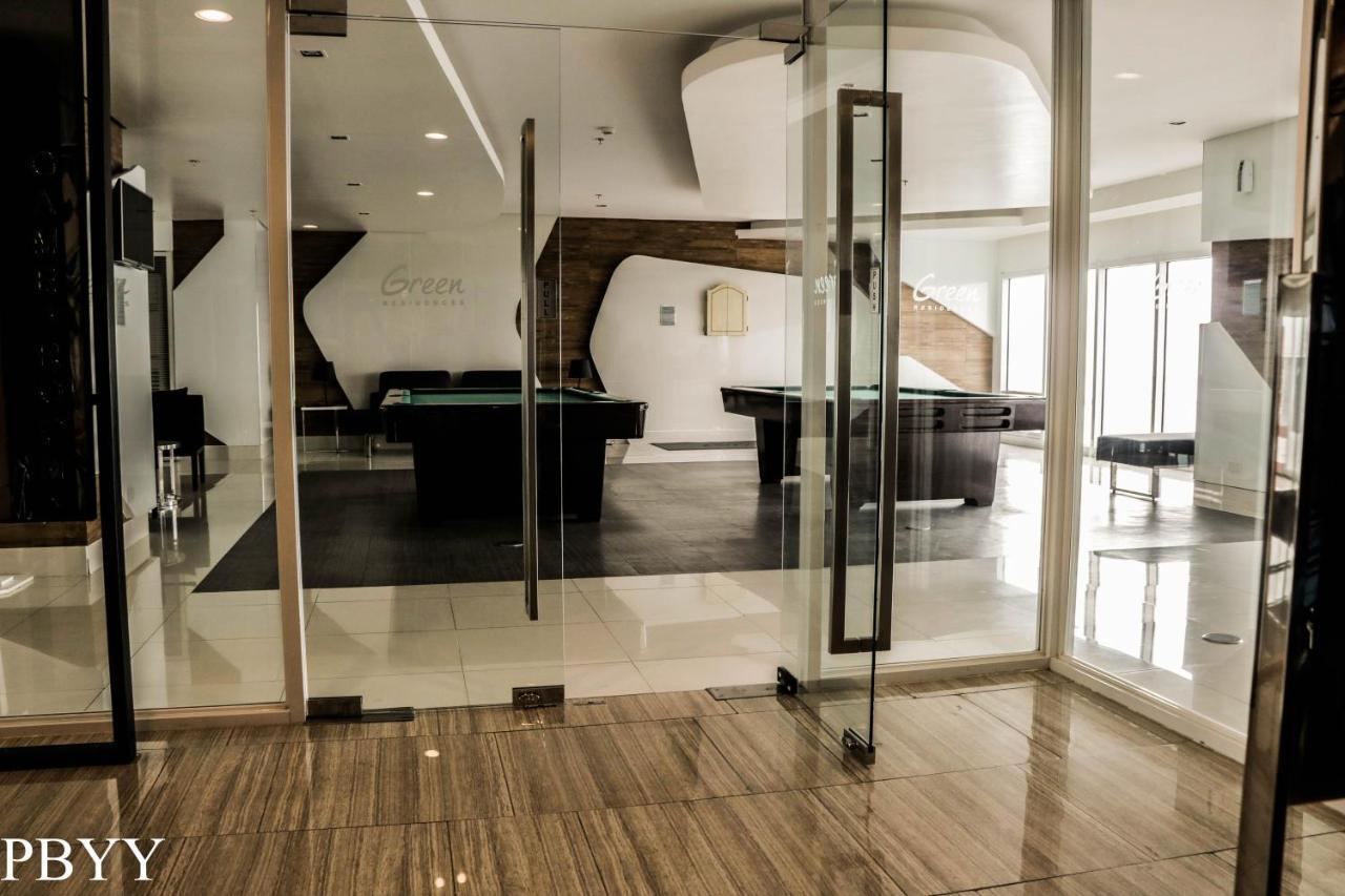 Stays At Green Residences 1 Studio Room Couples Bed With Complimentary Breakfast For 2 Manila Exterior foto